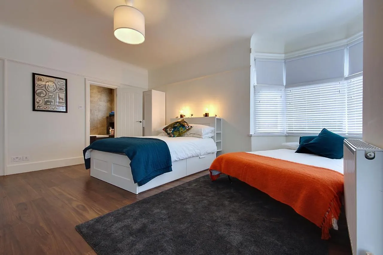 Large En-Suite By The Beach Bournemouth