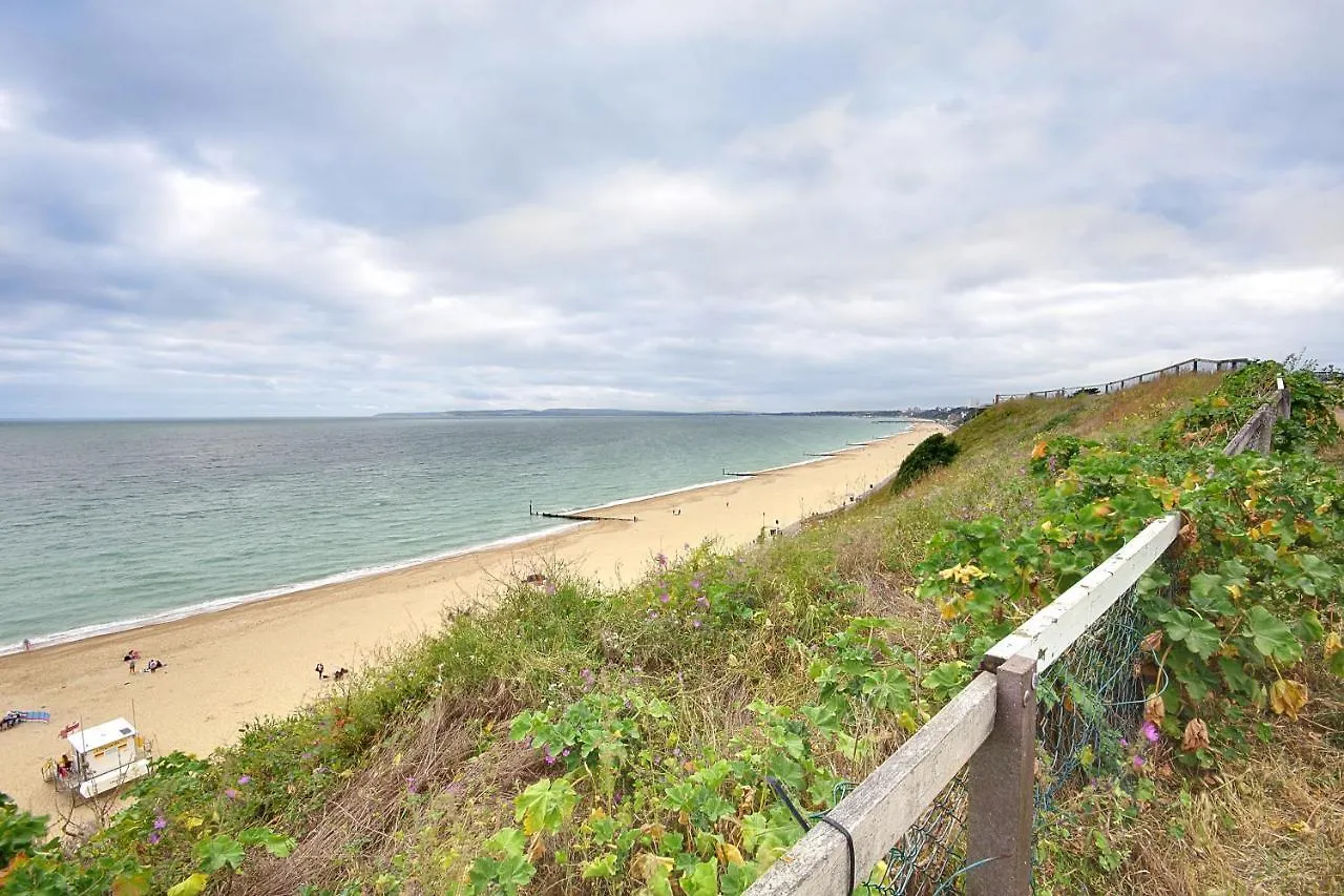 Homestay Large En-Suite By The Beach Bournemouth